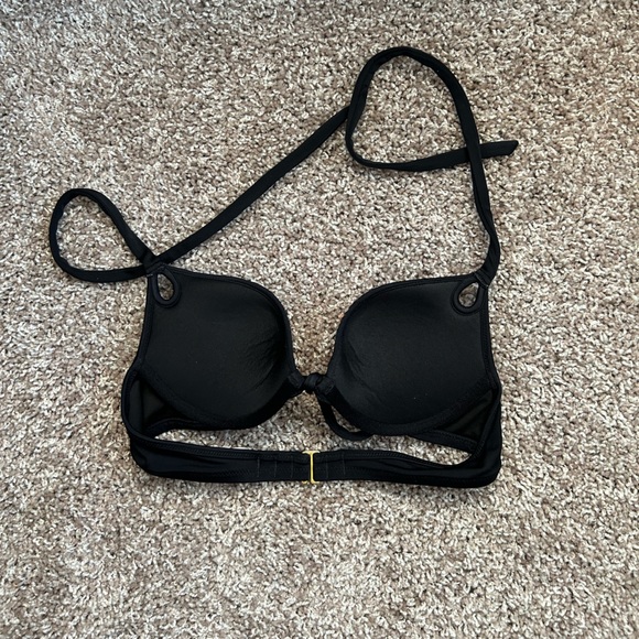 Victoria’s Secret Bikini Top - Picture 2 of 7